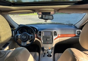 Jeep Grand Cherokee IV Terenowy Facelifting 3.6 V6 286KM 2012 Jeep Grand Cherokee 3.6 Benzyna Panorama Tempomat sensor Pod. kierownica, zdjęcie 11