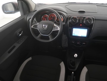 Dacia Lodgy Minivan Facelifting 1.5 Blue dCi 115KM 2021 Dacia Lodgy 1.5 Blue dCi, Salon Polska, zdjęcie 6