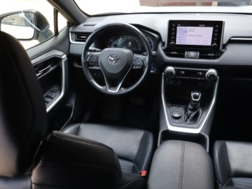 Toyota RAV4 V SUV 2.5 Hybrid Dynamic Force 222KM 2019 Toyota RAV 4 2.5 Hybrid, Salon Polska, zdjęcie 6