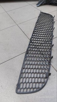 VOLKSWAGEN OE 1C0807681H MŘÍŽKA NÁRAZNÍKU STŘEDNÍ