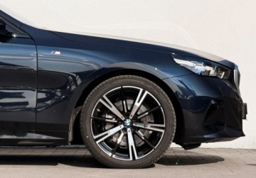 BMW Seria 5 G90-91 2025 BMW Seria 5 I wlasciciel M Sport Hak Gwarancja Bezwypadkowy FVAT23, zdjęcie 10