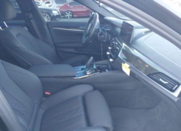 BMW Seria 5 G90-91 2023 BMW Seria 5 2023, 3.0L, od ubezpieczalni 3.0 Benzyna 335KM, zdjęcie 9