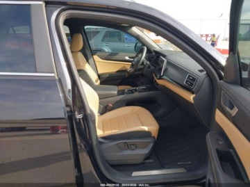 Volkswagen 2024 Volkswagen Atlas Cross Sport R-line, piekny srodek, AWD 2.0 Benzyna 296KM, zdjęcie 9