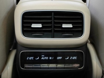 Mercedes GLE V167 SUV Facelifting 3.0 450d 367KM 2026 MERCEDES-BENZ GLE 450 d 4-Matic AMG Line 3.0 (367KM) 2026, zdjęcie 19