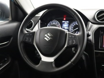 Suzuki Vitara III SUV Facelifting 1.4 BoosterJet 140KM 2019 Suzuki Vitara 1.4 BoosterJet, Salon Polska, zdjęcie 17