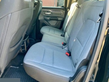 Dodge Ram V 2019 Dodge RAM 5.7 Benzyna 390KM 4x4 2019r Homologacja ciężarowa, zdjęcie 22