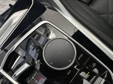 BMW X6 G06 SUV Facelifting 3.0 30d 298KM 2025 xDrive30d Sport Suv 3.0 (298KM) 2025, zdjęcie 11