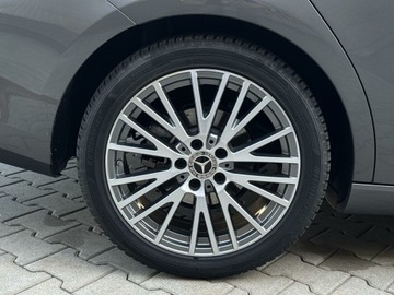 Mercedes CLA C118/X118 Coupe Facelifting 1.3 180 136KM 2025 Mercedes-Benz CLA 180, zdjęcie 4