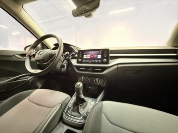 Skoda Fabia IV 1.0 TSI 95KM 2023 Skoda Fabia Skoda Fabia, zdjęcie 24