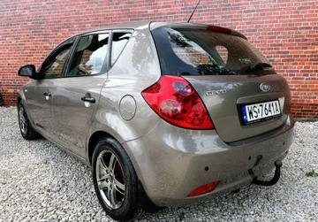 Kia Ceed I Hatchback 1.4 109KM 2007 Kia Ceed Salon PL Hak Super stan Gwarancja w cenie Warszawa VLDK 1.4, zdjęcie 3