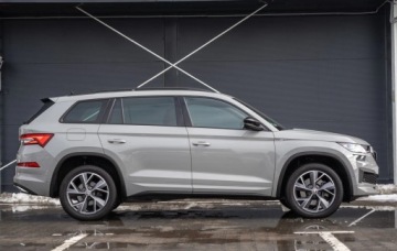 Skoda Kodiaq I SUV Facelifting 2.0 TDI SCR 200KM 2022 Skoda Kodiaq 2.0 TDI 4x4 Sportline DSG 7os