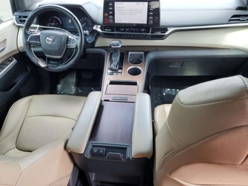 Toyota Sienna III 2021 Toyota Sienna XLE 2021 2.5l 2.5 Hybryda 245KM, zdjęcie 8