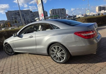 Mercedes Klasa E W212 Coupe 200 CGI BlueEFFICIENCY 184KM 2011 Mercedes-Benz Klasa E Wzorowy E 200 Coupe - 121Tkm - Bezwypadkowy 1.8, zdjęcie 5