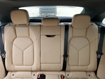 Porsche Macan 2022 Porsche Macan 2022 PORSCHE MACAN 2.0 Benzyna 261KM, zdjęcie 10