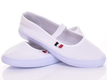Белые балерины стучали чехи Jormilki Женские кроссовки