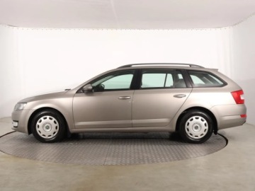 Skoda Octavia III Kombi 1.6 TDI CR DPF 105KM 2014 Skoda Octavia 1.6 TDI, Salon Polska, zdjęcie 2