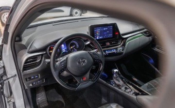 Toyota C-HR I Crossover Facelifting 2.0 Hybrid Dynamic Force 184KM 2023 Toyota C-HR 2.0 C-HR GR Sport 2.0 Hybryda 184KM, zdjęcie 26