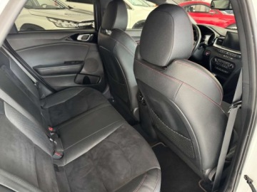 Kia Proceed Shooting Brake 1.6 T-GDI 204KM 2019 Kia ProCeed GT 1,6 TGDI 7G-DCT 204KM Full LED Skora KeyLess Navi Kamera S, zdjęcie 23