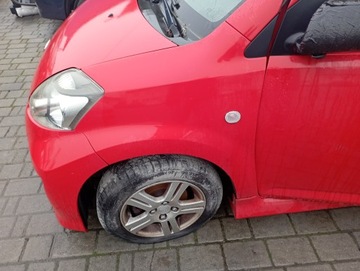 DAIHATSU SIRION II 5D FACELIFT BLATNÍK LEVÝ PŘEDNÍ