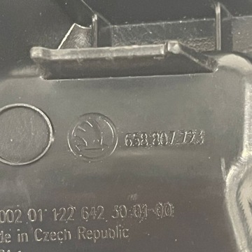 DRŽÁKY VÝZTUHA MŘÍŽKY 658807723 SKODA SCALA KAMIQ