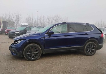 Volkswagen Tiguan II SUV Facelifting 1.5 TSI 150KM 2022 Volkswagen Tiguan 2022r, 1.5 Benzyna. AUT. Uszkodzony.Poobijany. Jezdzi. V