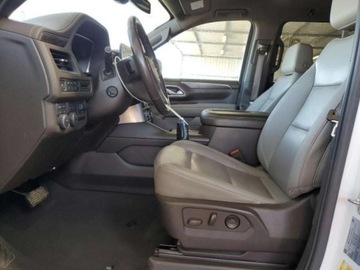 Chevrolet Suburban GMT900 2022 Chevrolet Suburban 2022, 5.3L, 4x4, K1500 Z71, po gradobiciu 5.3 Benzyna, zdjęcie 7