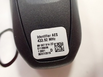KLÍČEK KLÍČ OVLÁDAČ ORIGINÁLNÍ PEUGEOT 3008 II 5008 98097814ZD