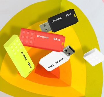 Флэш-накопитель GOODRAM UME3 32 ГБ USB 3.2 оранжевый