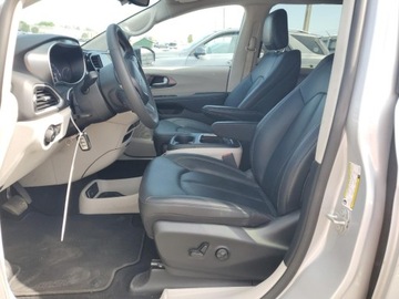 Chrysler Pacifica II 2024 Chrysler Pacifica Touring L 2024 3.6l 3.6 Benzyna 287KM, zdjęcie 7