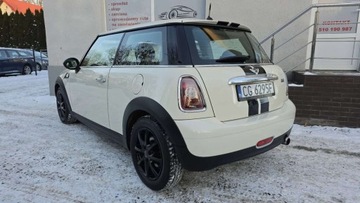 Mini One II Hatchback 1.4 95KM 2008 MINI ONE 1,4 benzyna 95 KM klima zarejestrowany 1.4 Benzyna 95KM, zdjęcie 4
