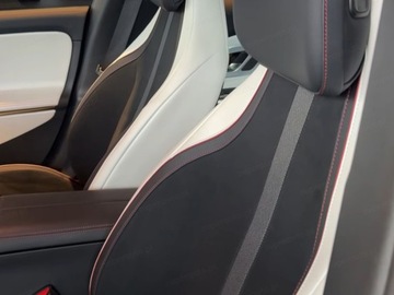 Mercedes CLA C118/X118 2025 MERCEDES-BENZ CLA 200 4-Matic AMG Line 1.5 (163KM) 2025, zdjęcie 5