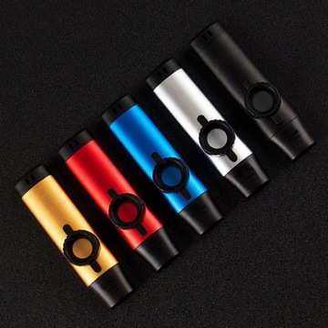Kazoo instrumenty muzyczne flety membrana usta Kaz