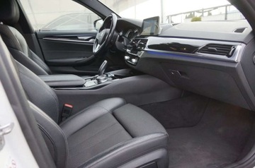 BMW Seria 5 G30-G31 Touring 520d 190KM 2018 BMW Seria 5 2.0 Diesel 190 KM, 4x4, Navi, Kamera, Polskora, LED, GWARANCJA, zdjęcie 30