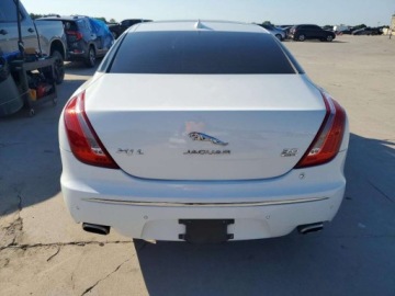 Jaguar XJ VII X351 Sedan SWB 3.0 V6 S/C 340KM 2015 Jaguar XJ Portfolio 2015 3.0 Benzyna 340KM, zdjęcie 2