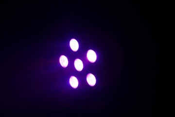 Мини-отражатель E-Lektron PAR RGB LED поврежден