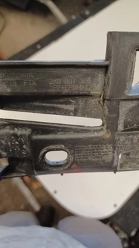 DRŽÁK NÁRAZNÍKU ZADNÍHO PRAVÝ VW CADDY 2K0 807 394 2K0807394