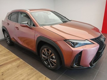 Lexus UX Crossover Facelifting 2.0 300h 199KM 2025 Od ręki - 300h F Sport Design 2.0 Hybrid Dynamic Force 199KM, zdjęcie 2