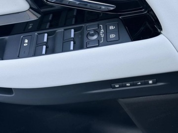 Land Rover Range Rover Evoque II SUV Plug-In Facelifting 1.5 P270e 269KM 2025 Range Rover Evoque P270e Dynamic SE 1.5 (269KM) 2025, zdjęcie 7