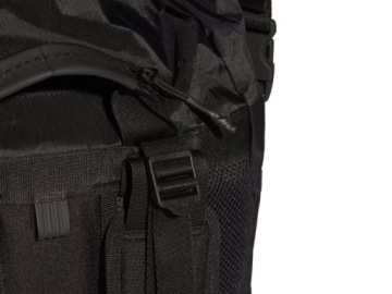 ВОДОНЕПРОНИЦАЕМЫЙ ТУРИСТИЧЕСКИЙ РЮКЗАК 27,5 Л ADIDAS GD4798