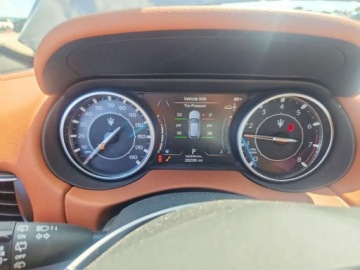 Maserati Levante 2021 Maserati Levante 2021 3.0l 3.0 Benzyna 345KM, zdjęcie 9