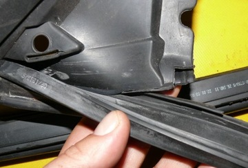 USZCZELKA DRZWI PRAWY PRZÓD AUDI A4 B6 CABRIO