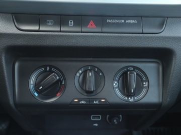 Skoda Fabia IV 1.0 TSI 95KM 2022 Skoda Fabia 1.0 TSI, Salon Polska, 1. Właściciel, zdjęcie 12