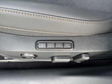 Cupra Formentor Crossover 1.5 TSI 150KM 2026 Cupra Formentor 1.5 eTSI 150 KM 7-biegowa automaty, zdjęcie 11