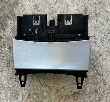 SCHOWEK POPIELNICZKA MERCEDES C-KLASA 204 A2046801350