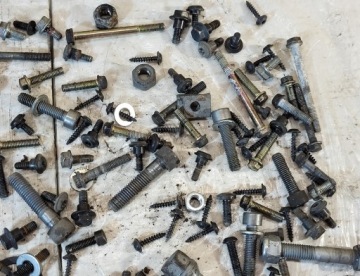 Разборка болтов регулятора оси рога грузиков Peugeot Citystar 50 2011+