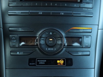 Toyota Auris I Hatchback 1.6 i 16V VVT-i 124KM 2007 Toyota Auris 1.6 Dual VVT-i, Klima, Klimatronic, zdjęcie 10