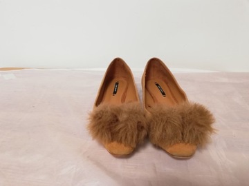 Балетки Zara Basic, размер 35, длина 23 см.