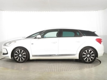 DS 5 Hatchback (Citroen) 2.0 HDi Hybrid4 200KM 2012 Citroen DS5 Hybrid4 Airdream, 197 KM, 4X4, zdjęcie 2