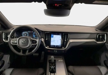 Volvo V60 II  2021 Volvo V60 VAT 23 R-Design 2.0 B4 197KM automat 2021 r., salon PL, I wlasci, zdjęcie 11