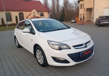 Opel Astra J GTC 1.4 Turbo ECOTEC 140KM 2016 Opel Astra Kupiony w Polsce - benzyna - 1,4 - 140 KM - LPG 1.4 BenzynaLPG